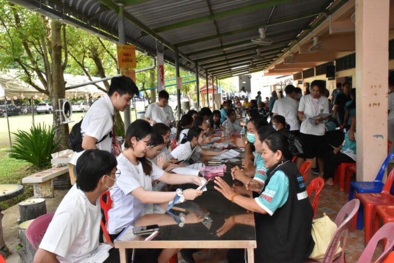 “สถาบันวิจัยมะเร็งท่อน้ำดี ร่วมกับคณะแพทย์ มข. บริการชุมชน ตรวจ OV-CCA ต.ท่ากระเสริม อ.น้ำพอง จ.ขอนแก่น”