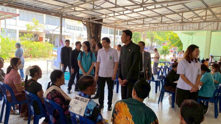 ตรวจคัดกรองทั้งอำเภอ